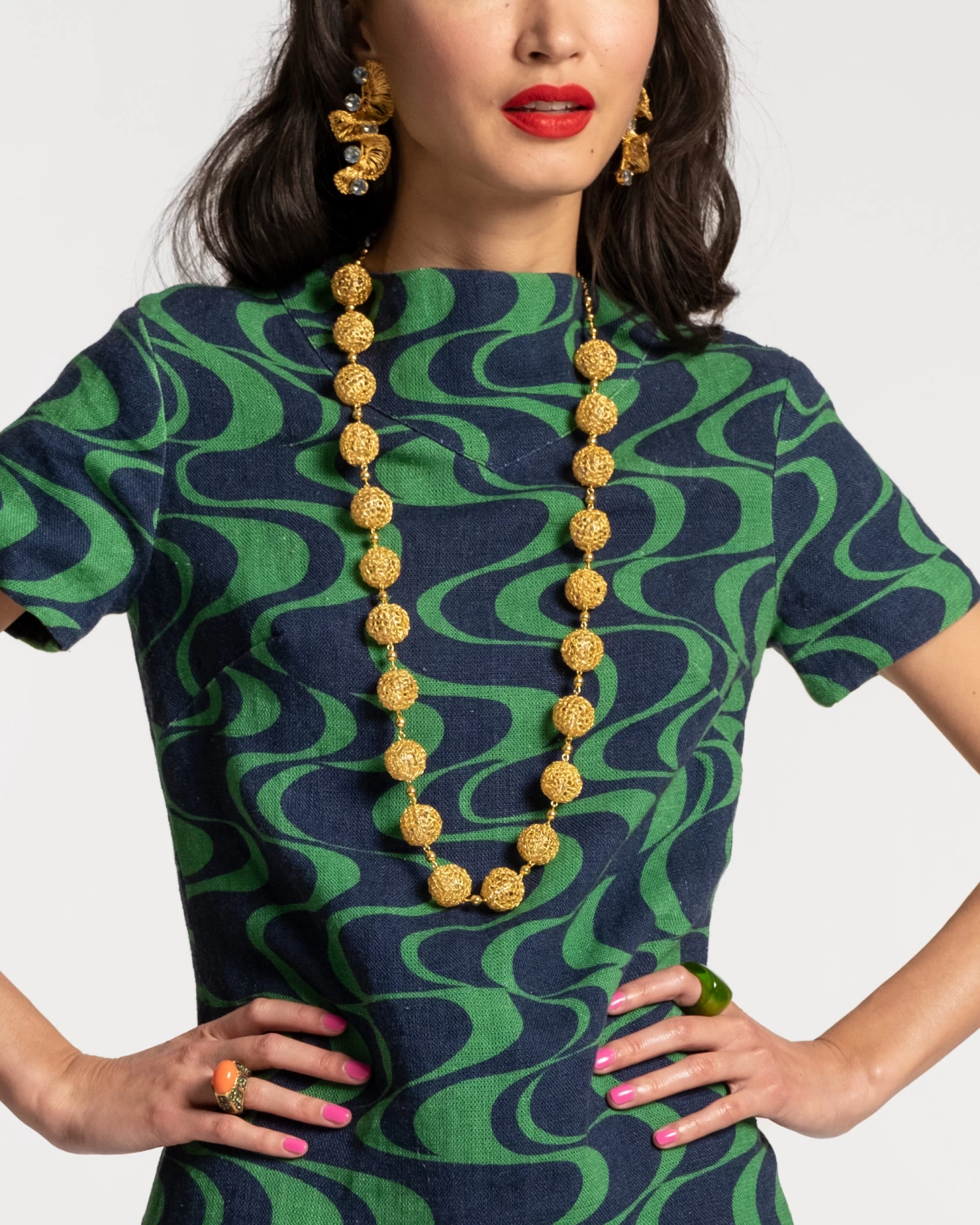 Large Crochet Spheres Necklace Gold 4 Large Crochet Spheres Necklace Gold - Image 2