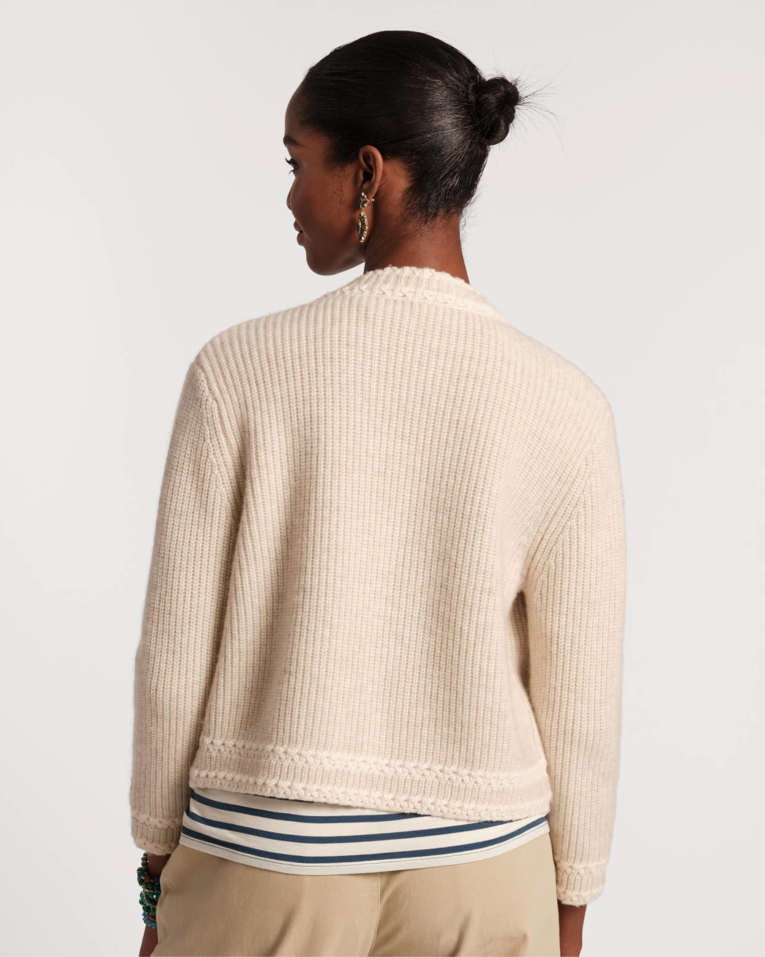 Border Flower Cardigan Natural Red 5 Border Flower Cardigan Natural Red - Image 3