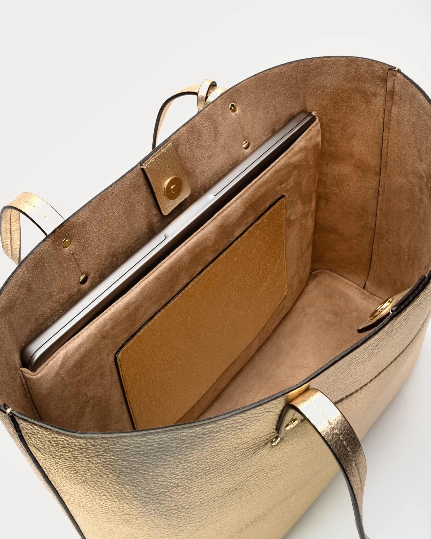 Trixie Tote Tumbled Leather Platino 9 Trixie Tote Tumbled Leather Platino - Image 7