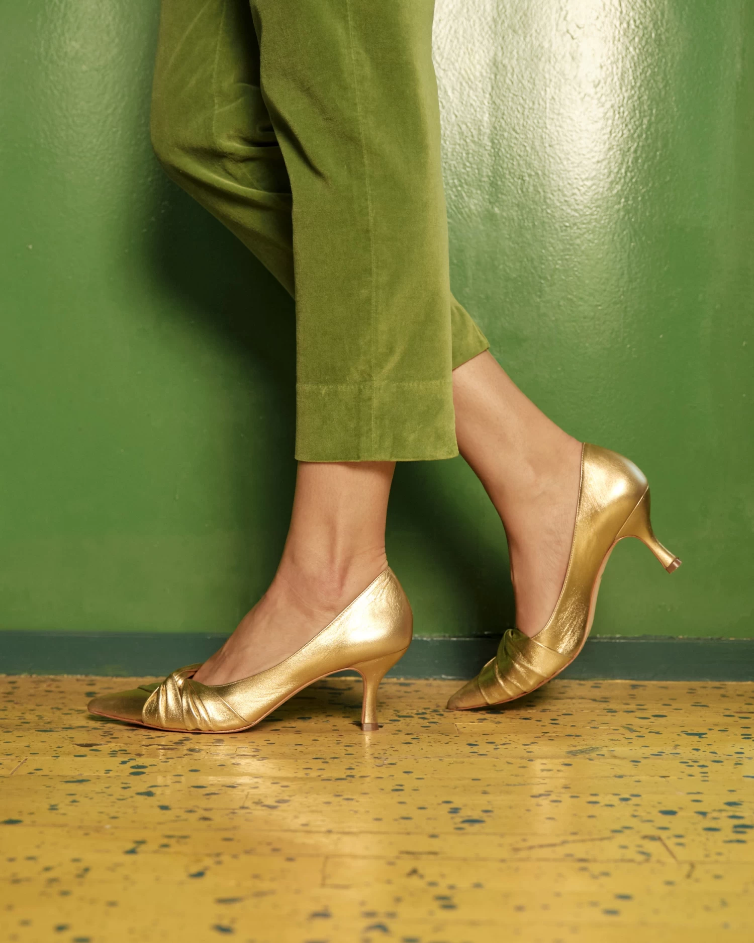 Knot Kitten Heel Crinkle Nappa Platino 4 Knot Kitten Heel Crinkle Nappa Platino - Image 2