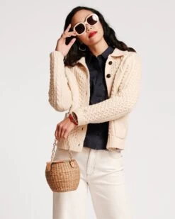 Lizzie Pointed Collar Shell Cotton Navy 7 Lizzie Pointed Collar Shell Cotton Navy -Clothing Store Fall23 On Figure1482 2