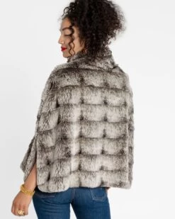 Coco Faux Fur Poncho Charcoal -Clothing Store Fur shrug 03 e1b02f80 ec5e 4342 a1bf a400d05c2821
