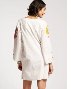 Goldie Tunic African Daisy Oyster Multi 11 Goldie Tunic African Daisy Oyster Multi -Clothing Store GOLDIE TUNIC AFRICANDAISY WHITE 05