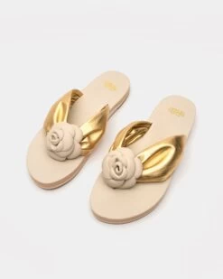 Magnolia Cloud Thong Sandal Platino Oyster