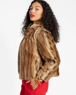 Short Faux Fur Jacket Chevron Stripe -Clothing Store Shortfur brown 03 01df1707 ee43 4154 9f77 ef49778871ed