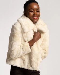 Babe Jacket Ripple Faux Fur White -Clothing Store WHITEFUR 03