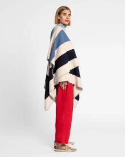 Classic Colorblock Wrap Blue Maze -Clothing Store Wrap blue 04 10d69920 fe09 4bb1 a172 630a80bc59f8