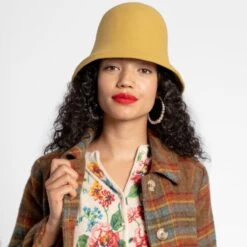 McGraw Hat Vienna Gold -Clothing Store hat yellow onbody