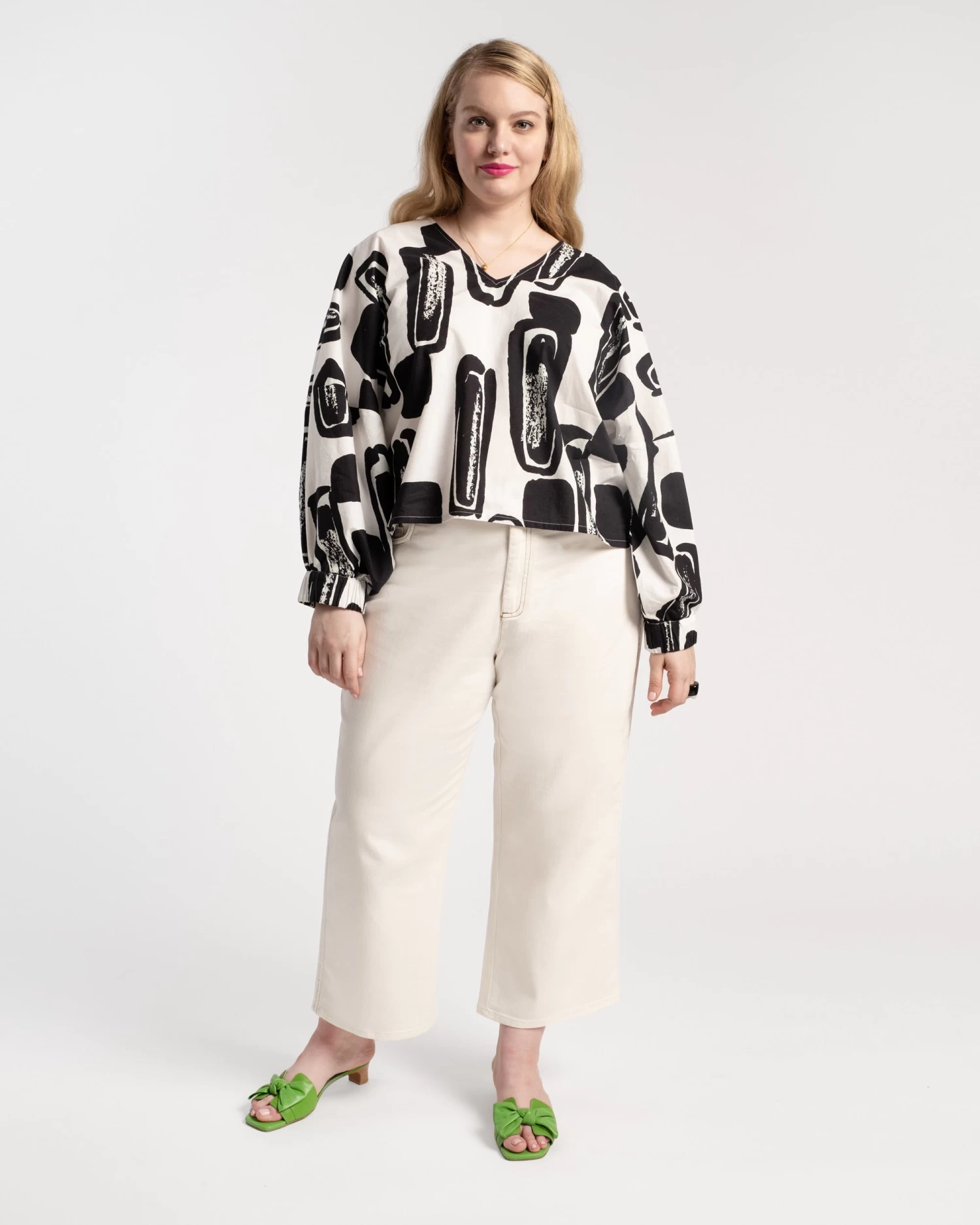 Rosa Top Flintstone Oyster Black 5 Rosa Top Flintstone Oyster Black - Image 3